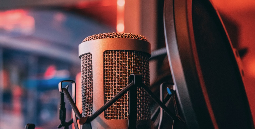 Poetry Slam im Rohbau der Bielertkirche