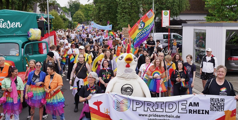 Bei der LeverkusenPride im Juni wird das Motto zum Song